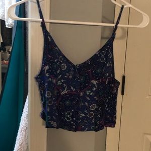 Kendall and Kylie Crop